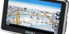 Два GPS-навигатора Lexand